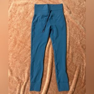 Vuori daily leggings size S new w/o tags.